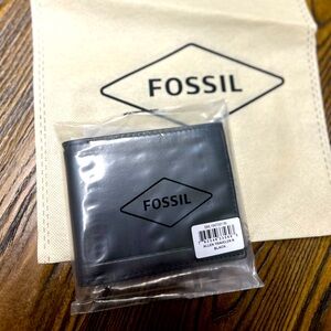 Fossil Allen Traveller wallet - black.